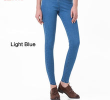 Load image into Gallery viewer, Push Up Jeans
